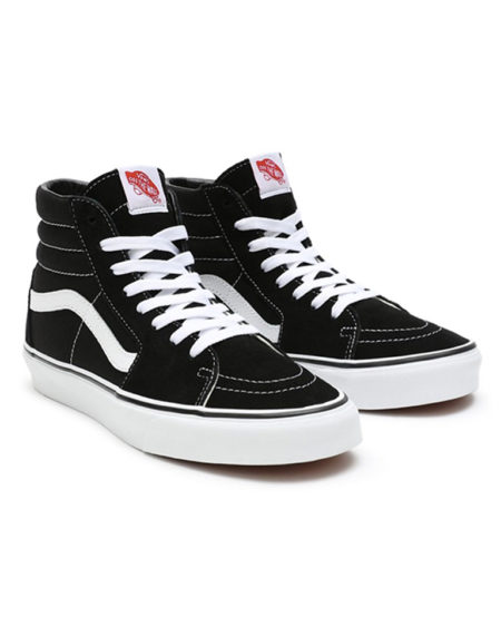Paire de baskets noires et blanches