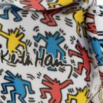 Zoom sur la figurine Bearbrick 1000% Keith Haring par Medicom Toy