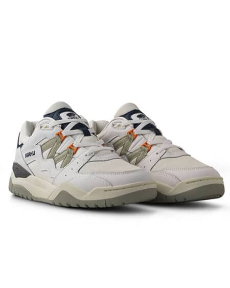 karhu fusion xt couleur cloud dancer/ agate grey vue de la apire de coté
