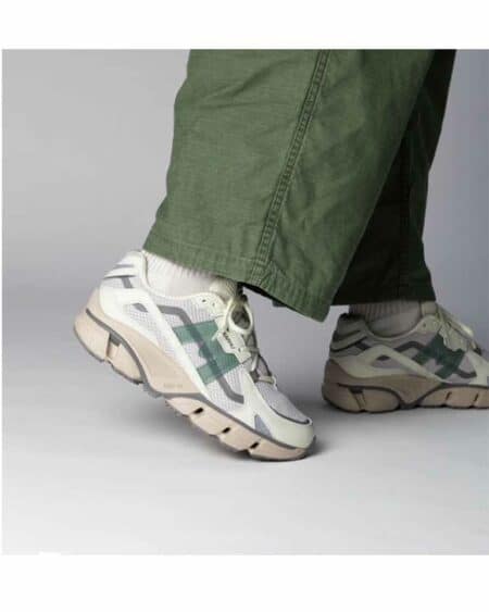 karhu super fulcrum icile green milieu vue sur mannequin