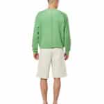 Le sweatshirt aquae couleur shamrock green de la marque homecore vue de dos porté par un mannequin