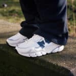 karhu super fulcrum white deep dive vue porte par un mannequin